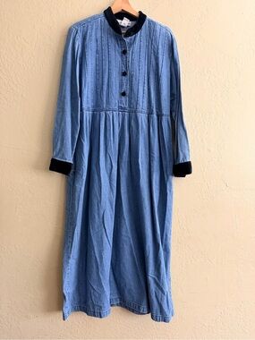 Vintage Cottagecore Denim Long Sleeve Midi Dress with Black Trim